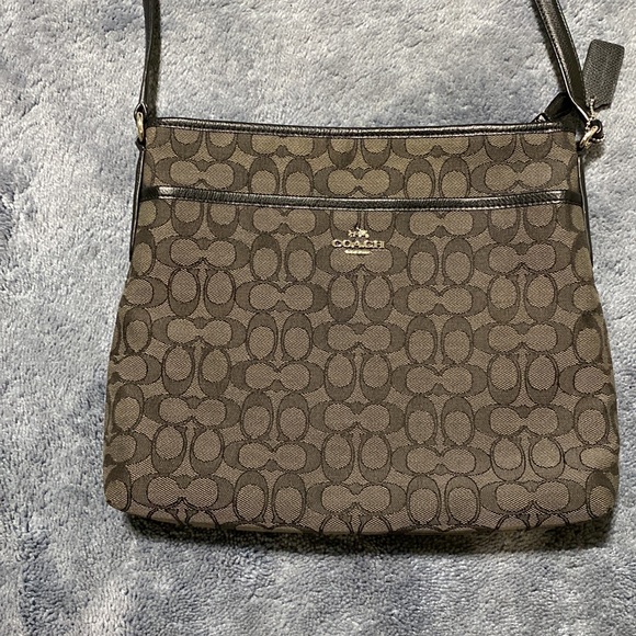 Coach Signature Print Canvas File Bag - Picture 3 of 7